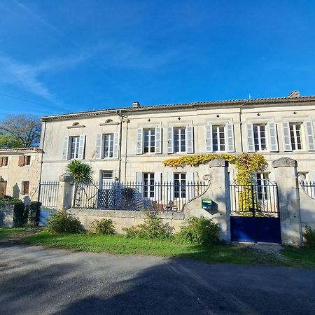 Le Moulin Etourneau - 3 Gites Avec 2 Piscines Champagnac  Bagian luar foto