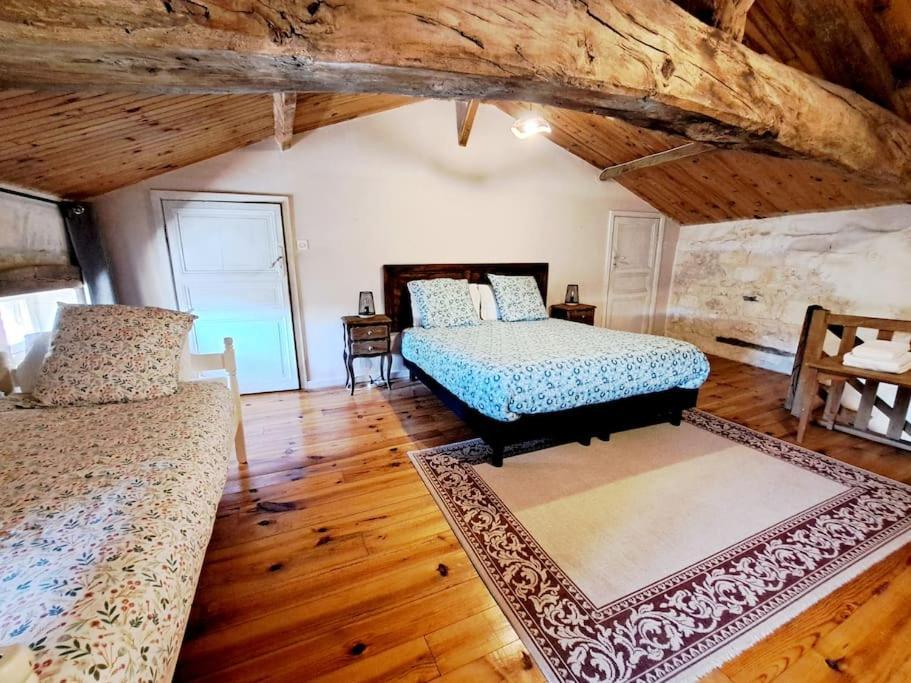 Le Moulin Etourneau - 3 Gites Avec 2 Piscines Champagnac  Bagian luar foto